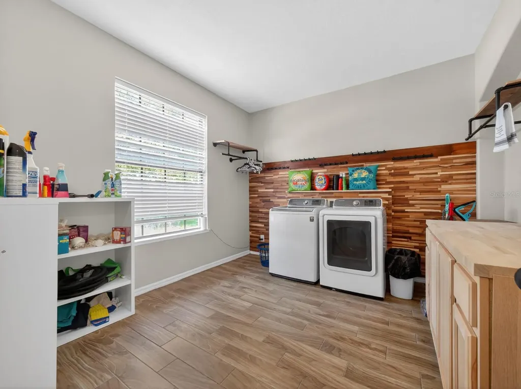 24215 Weldon Drive Eustis FL 32736