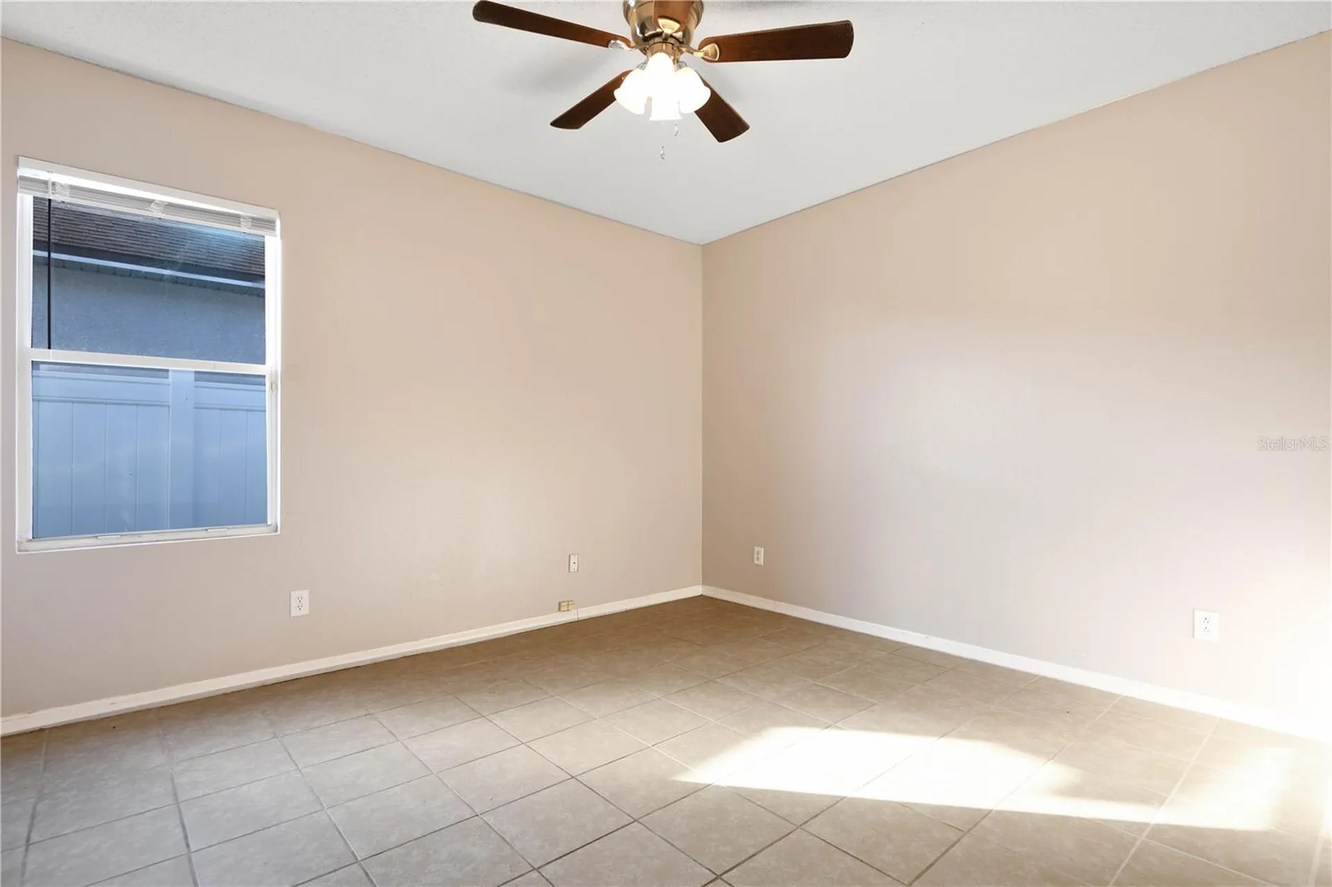 915 Knollwood Drive Davenport FL 33837
