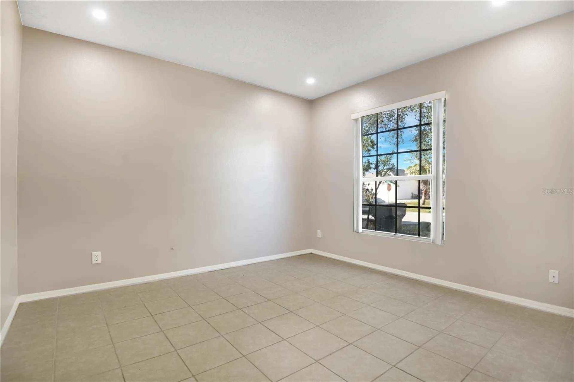 915 Knollwood Drive Davenport FL 33837