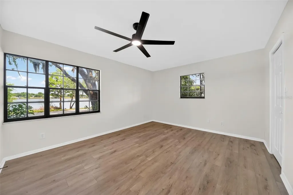 637 W Lakeshore Drive Clermont FL 34711