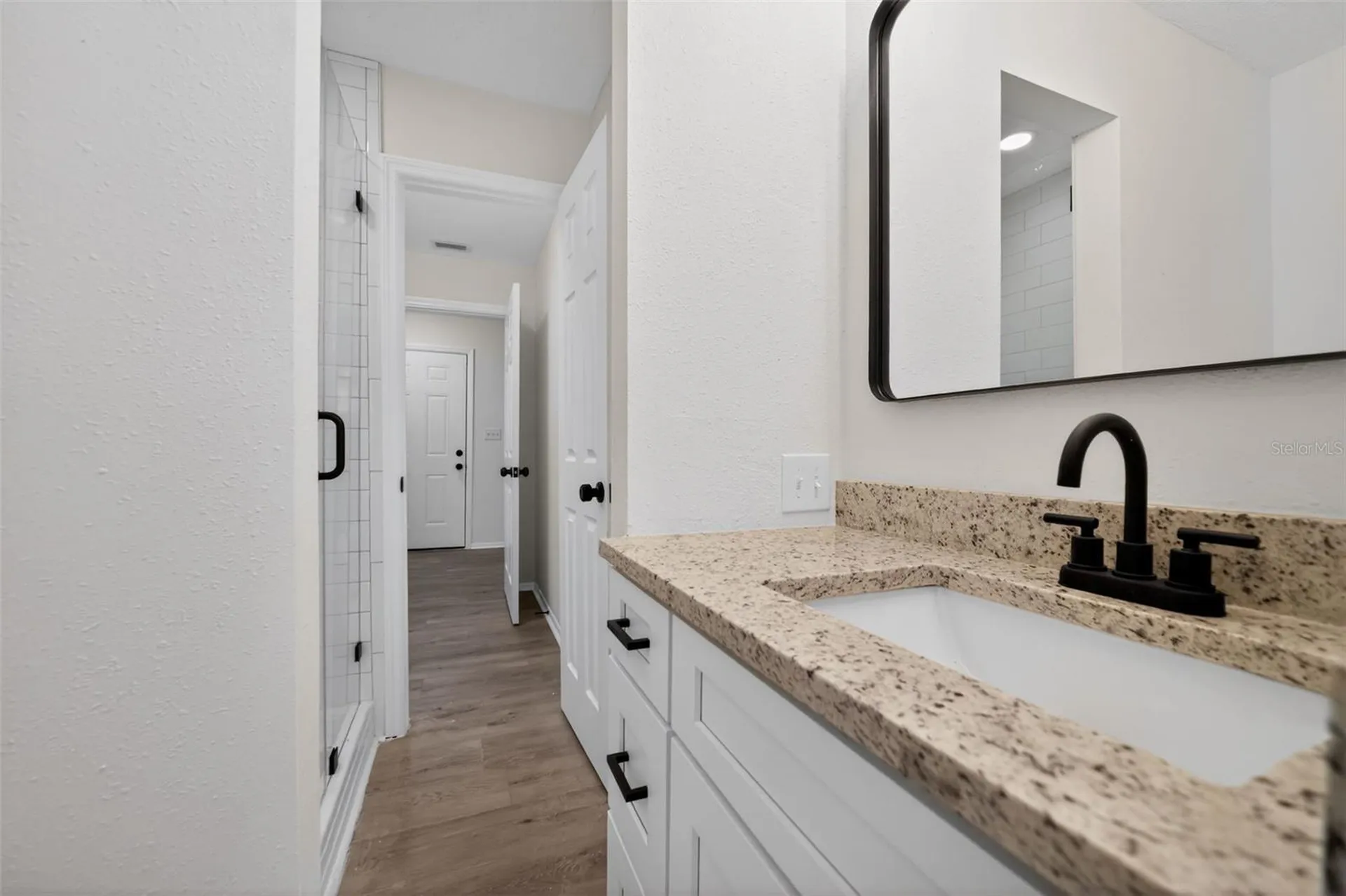 637 W Lakeshore Drive Clermont FL 34711