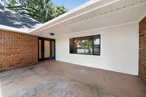 637 W Lakeshore Drive Clermont FL 34711