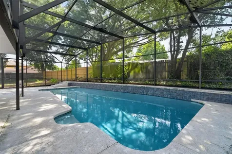 637 W Lakeshore Drive Clermont FL 34711