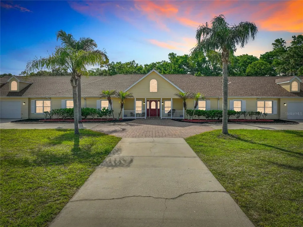 2300 Pine Meadows Place Chuluota FL 32766