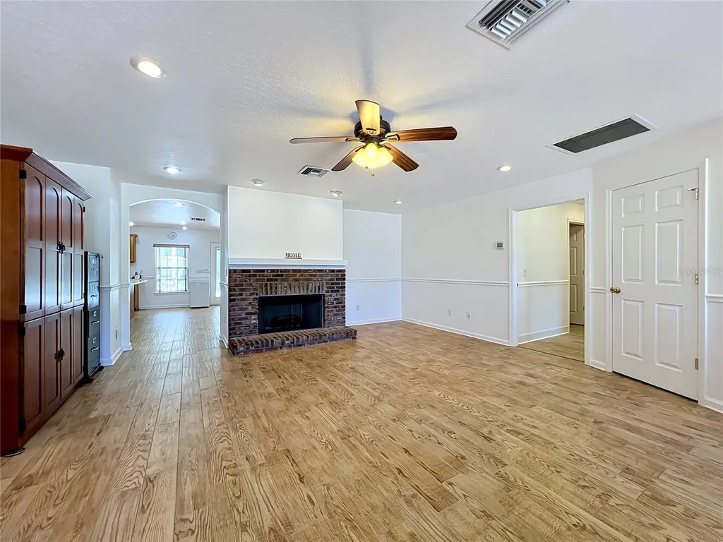 2300 Pine Meadows Place Chuluota FL 32766