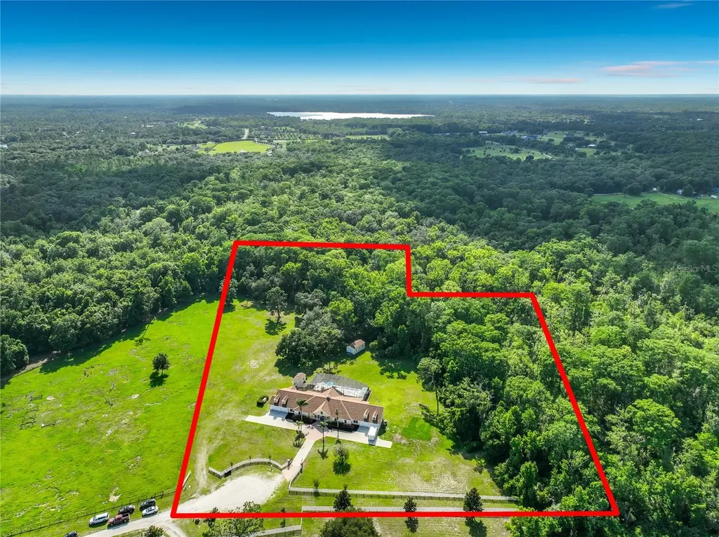 2300 Pine Meadows Place Chuluota FL 32766