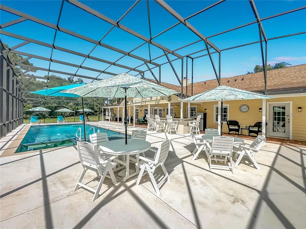 2300 Pine Meadows Place Chuluota FL 32766