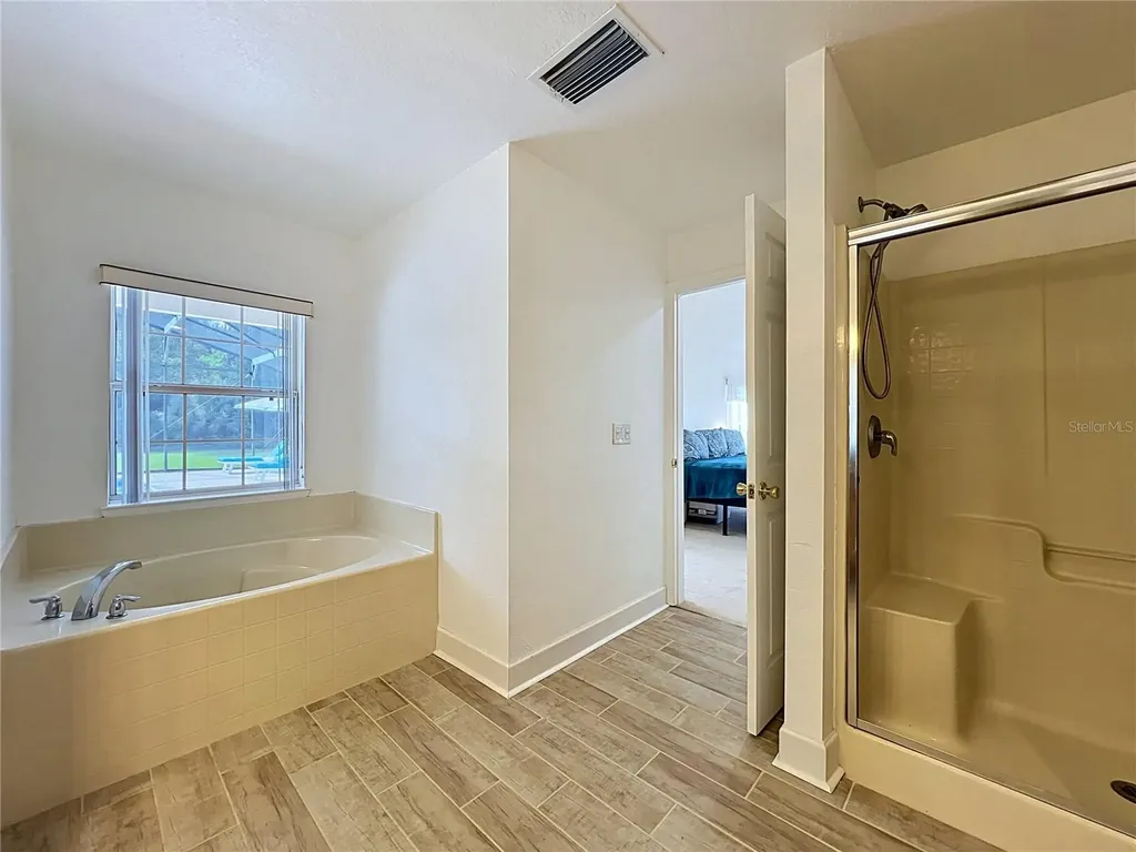 2300 Pine Meadows Place Chuluota FL 32766
