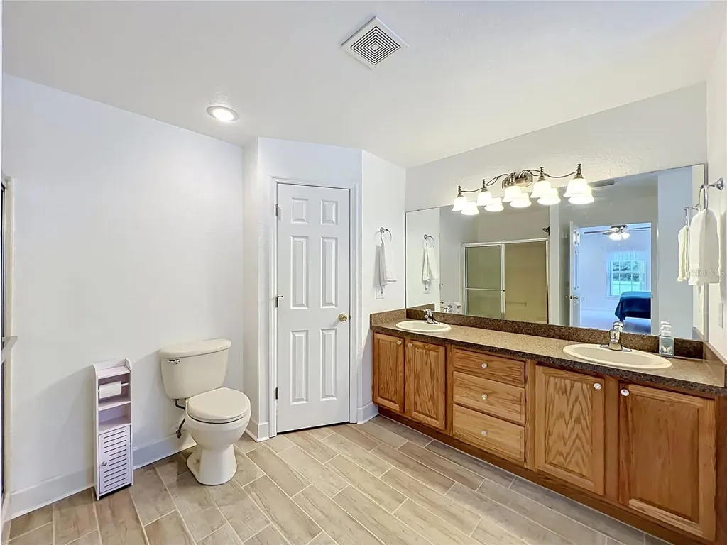 2300 Pine Meadows Place Chuluota FL 32766