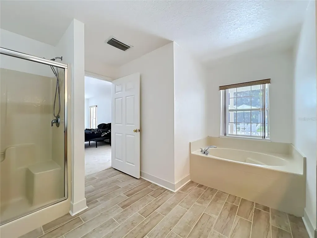 2300 Pine Meadows Place Chuluota FL 32766