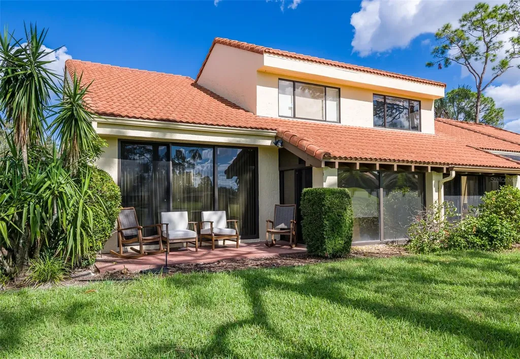 5332 Huntingwood Court Sarasota FL 34235