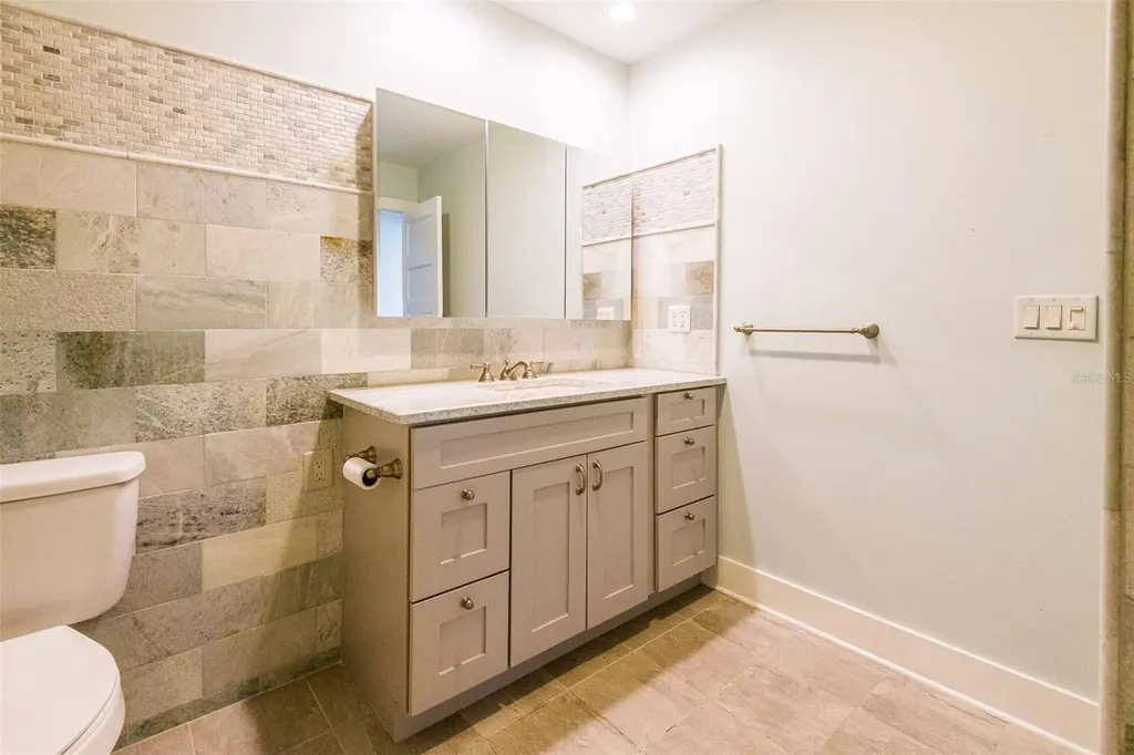 5332 Huntingwood Court Sarasota FL 34235
