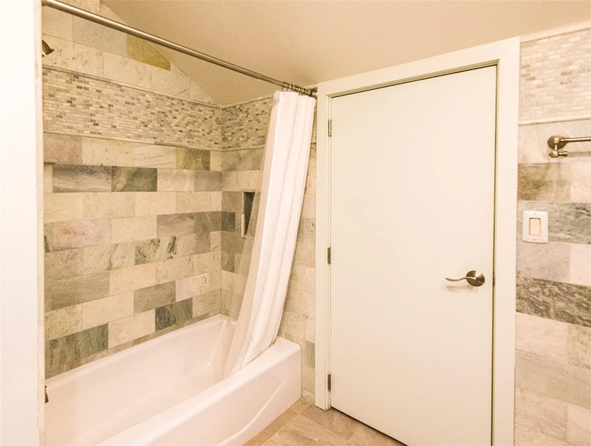 5332 Huntingwood Court Sarasota FL 34235