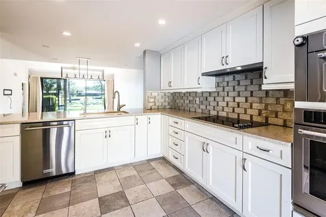 5332 Huntingwood Court Sarasota FL 34235