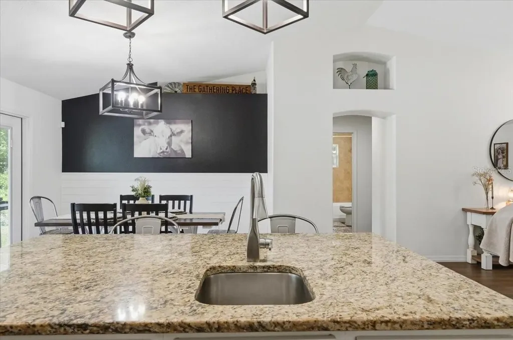 7125 Honeysuckle Drive Lakeland FL 33813