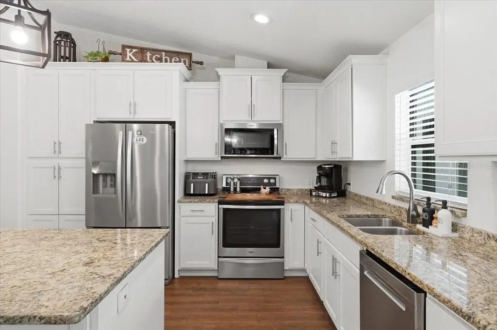 7125 Honeysuckle Drive Lakeland FL 33813