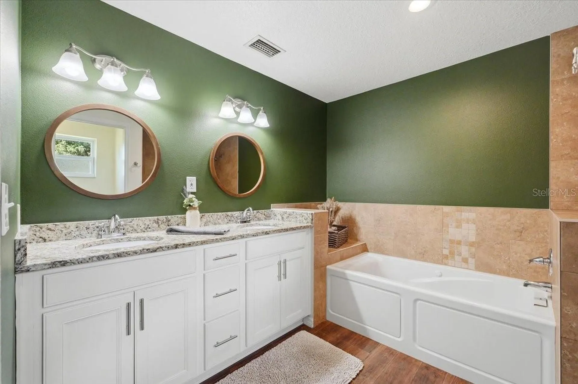 7125 Honeysuckle Drive Lakeland FL 33813