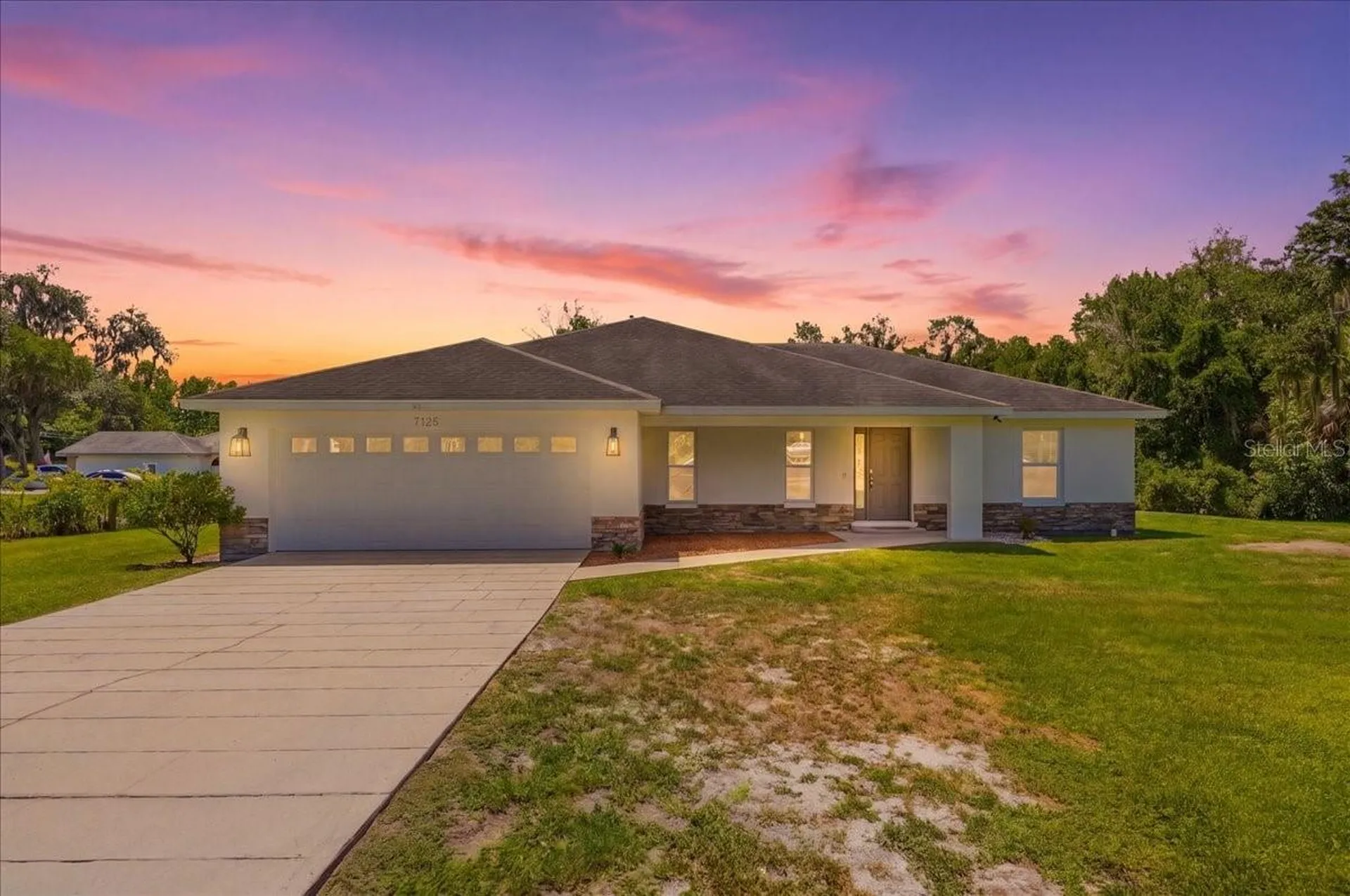7125 Honeysuckle Drive Lakeland FL 33813