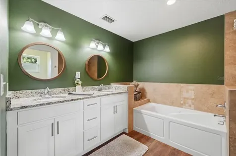 7125 Honeysuckle Drive Lakeland FL 33813
