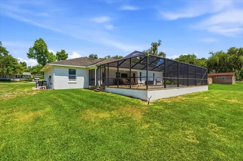 7125 Honeysuckle Drive Lakeland FL 33813