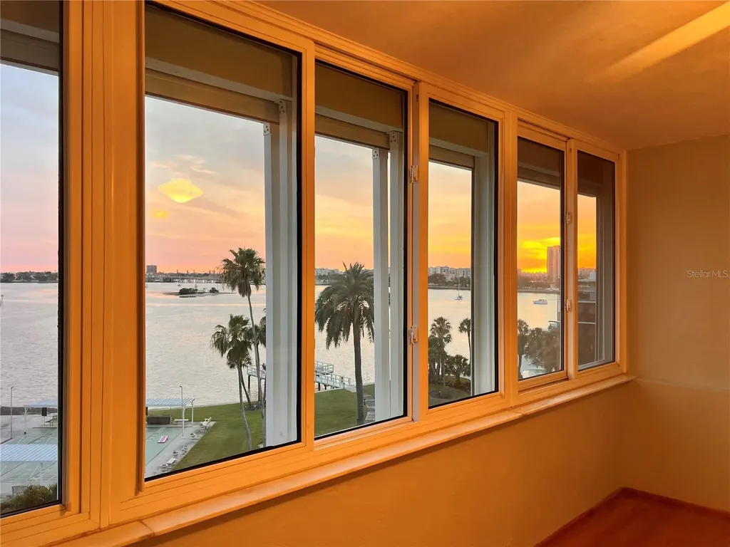 1868 Shore Drive S South Pasadena FL 33707