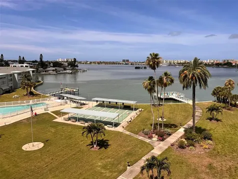 1868 Shore Drive S South Pasadena FL 33707