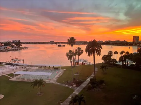 1868 Shore Drive S South Pasadena FL 33707