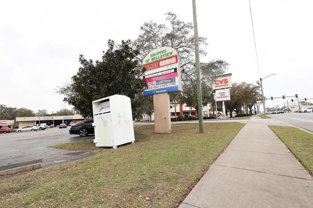 5810 SE Abshier Boulevard Belleview FL 34420