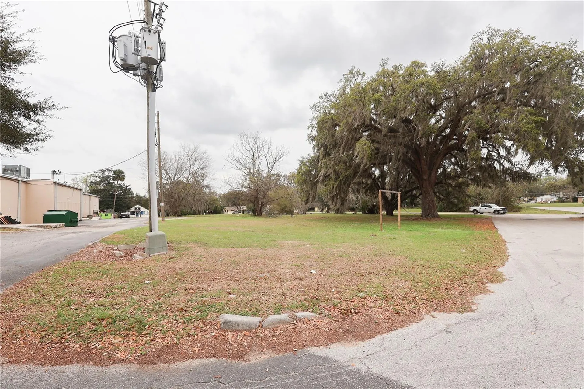 5810 SE Abshier Boulevard Belleview FL 34420