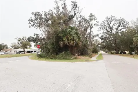 5810 SE Abshier Boulevard Belleview FL 34420