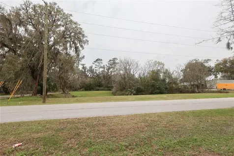 5810 SE Abshier Boulevard Belleview FL 34420