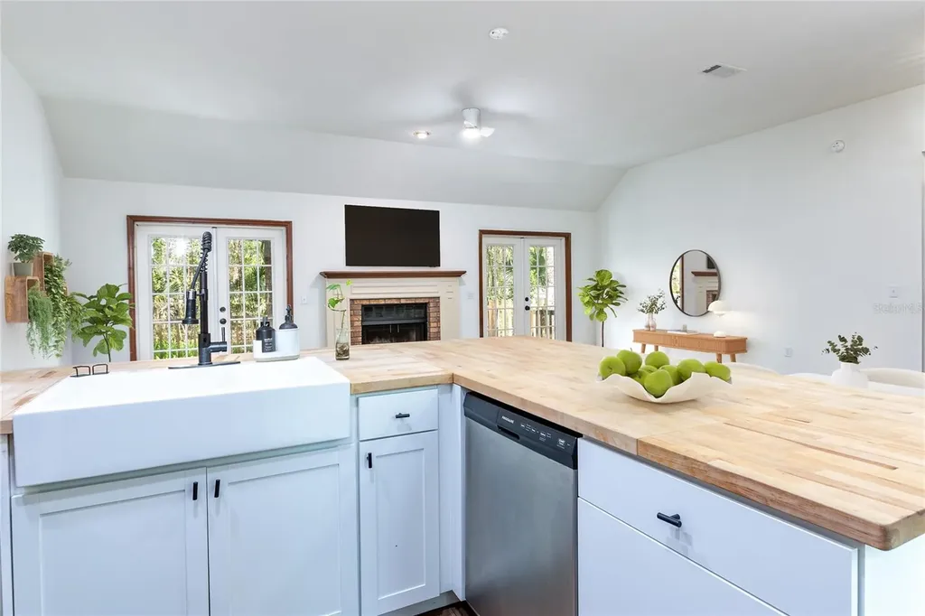 5208 SW 86th Terrace Gainesville FL 32608