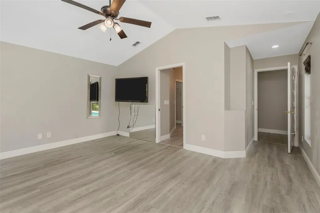368 Tavernier Circle Oldsmar FL 34677