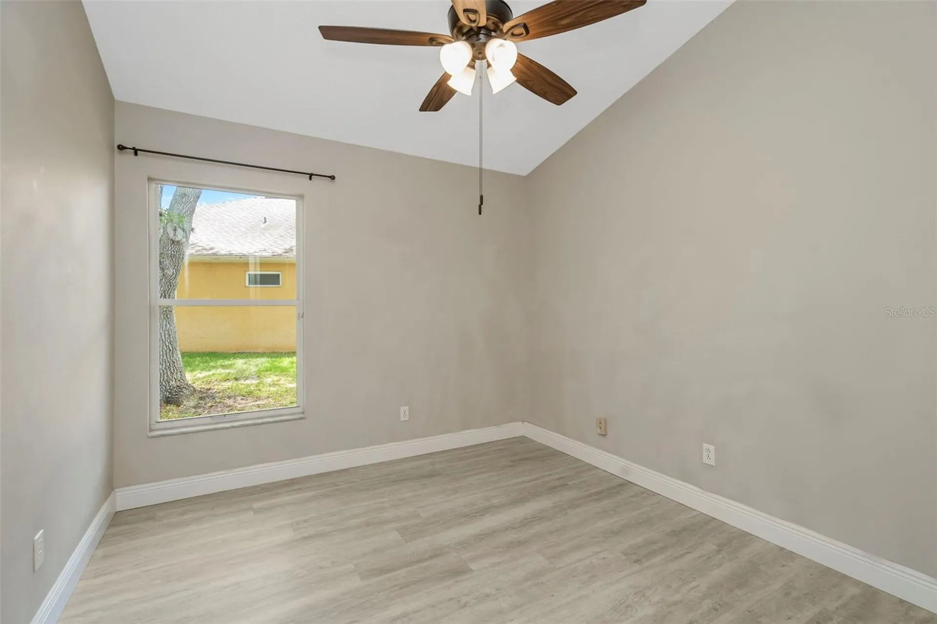 368 Tavernier Circle Oldsmar FL 34677