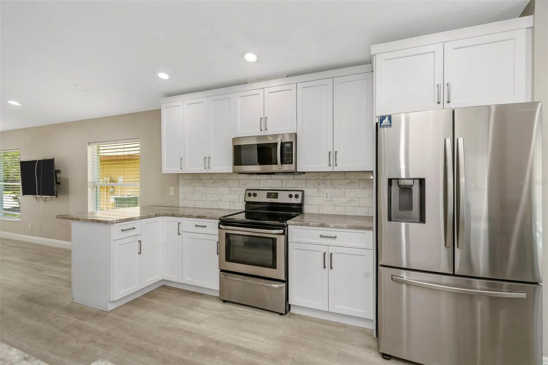 368 Tavernier Circle Oldsmar FL 34677