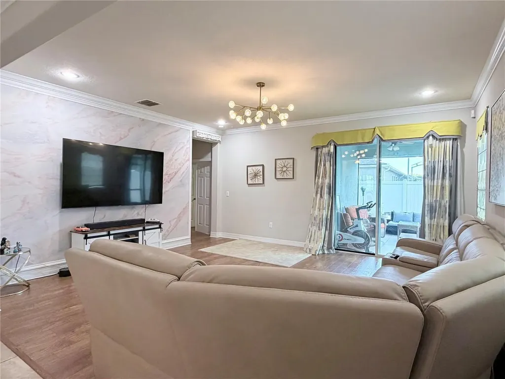 2916 Chantilly Avenue Kissimmee FL 34741