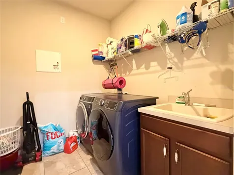2916 Chantilly Avenue Kissimmee FL 34741