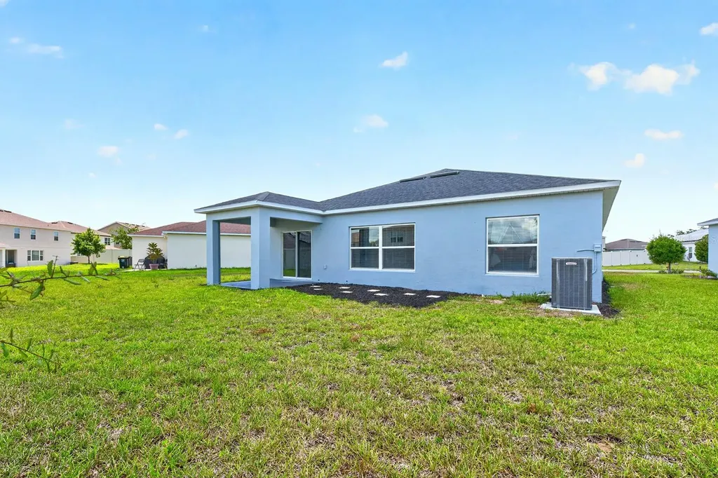 596 Meadow Bend Drive Davenport FL 33837