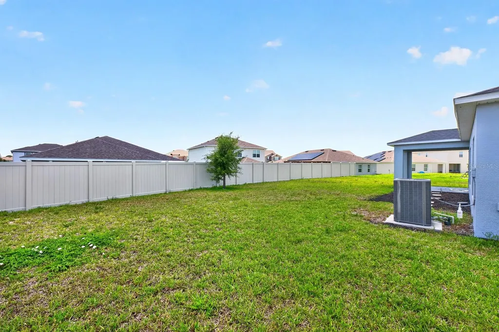 596 Meadow Bend Drive Davenport FL 33837