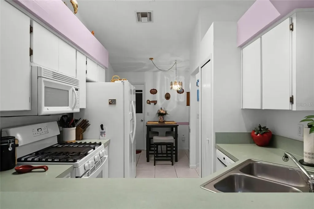 26724 Cash Court Leesburg FL 34748