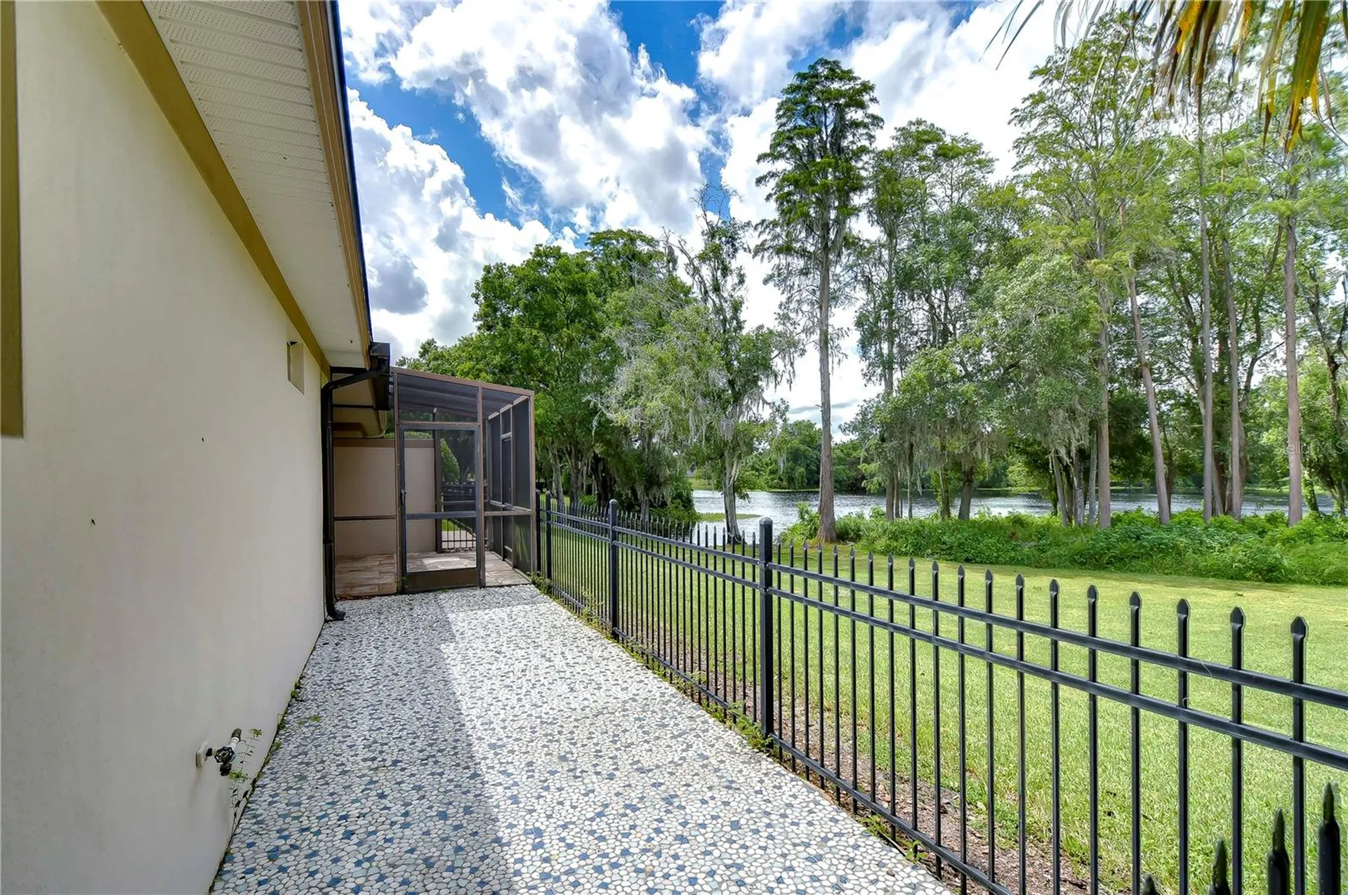 6801 Lockington Court Tampa FL 33625