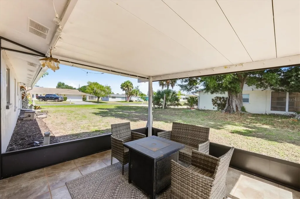 1730 Blue Bird Lane Englewood FL 34224
