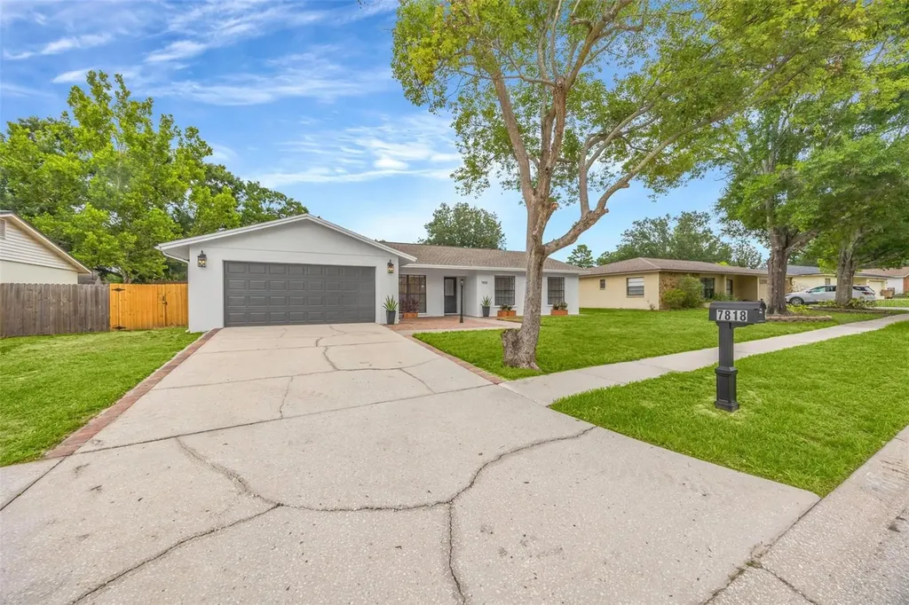 7818 Capwood Avenue Tampa FL 33637