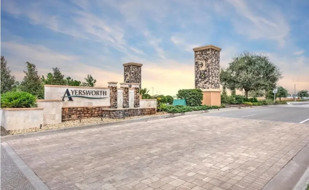 14310 Edinburgh Moor Drive Wimauma FL 33598