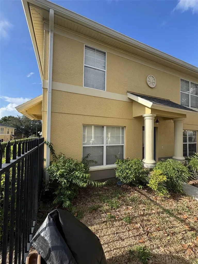 240 Hardcastle Place Valrico FL 33594