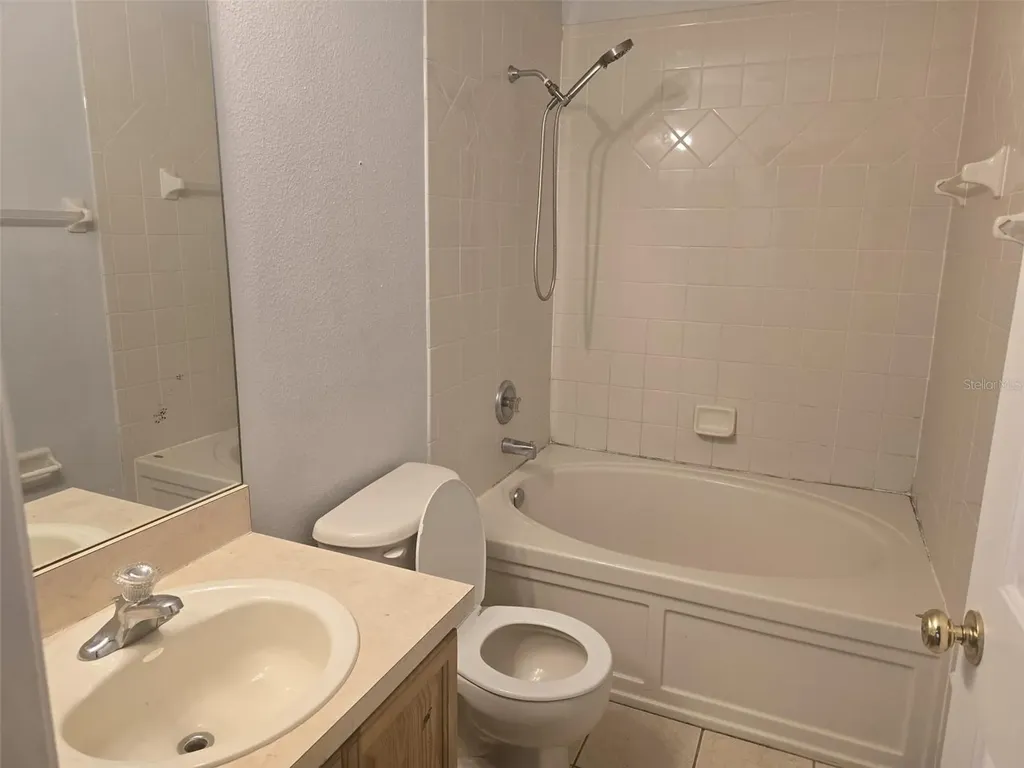 240 Hardcastle Place Valrico FL 33594