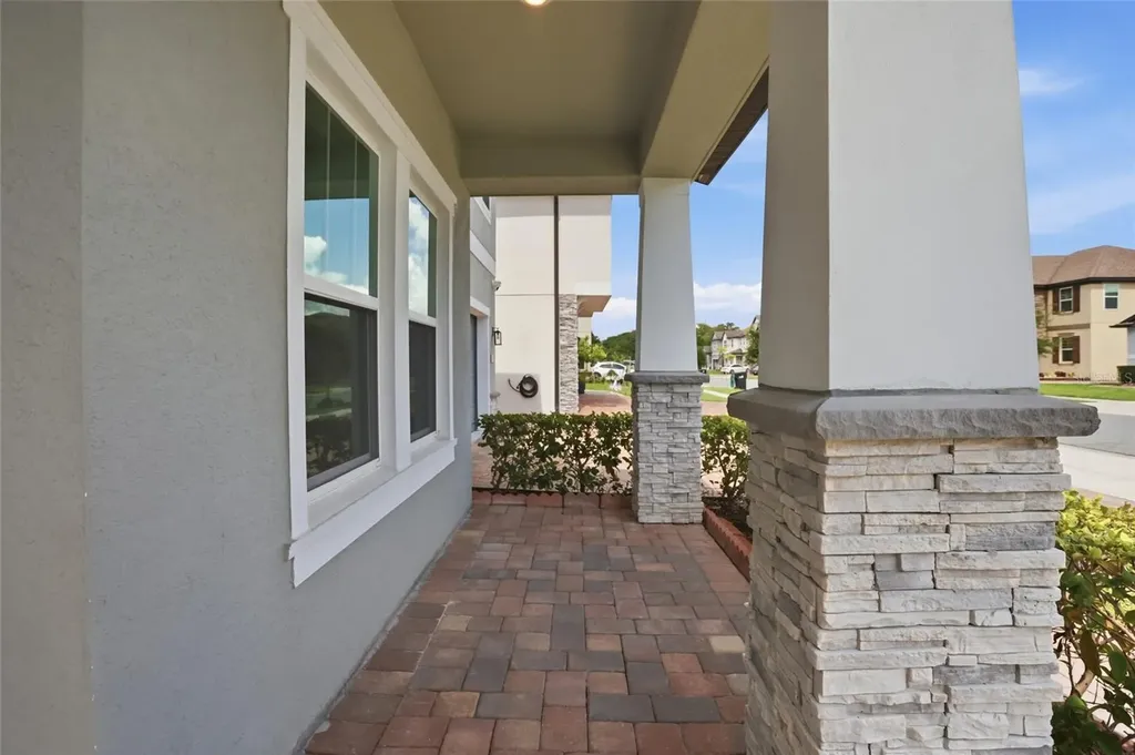 1369 Bristol Oaks Way Orlando FL 32825