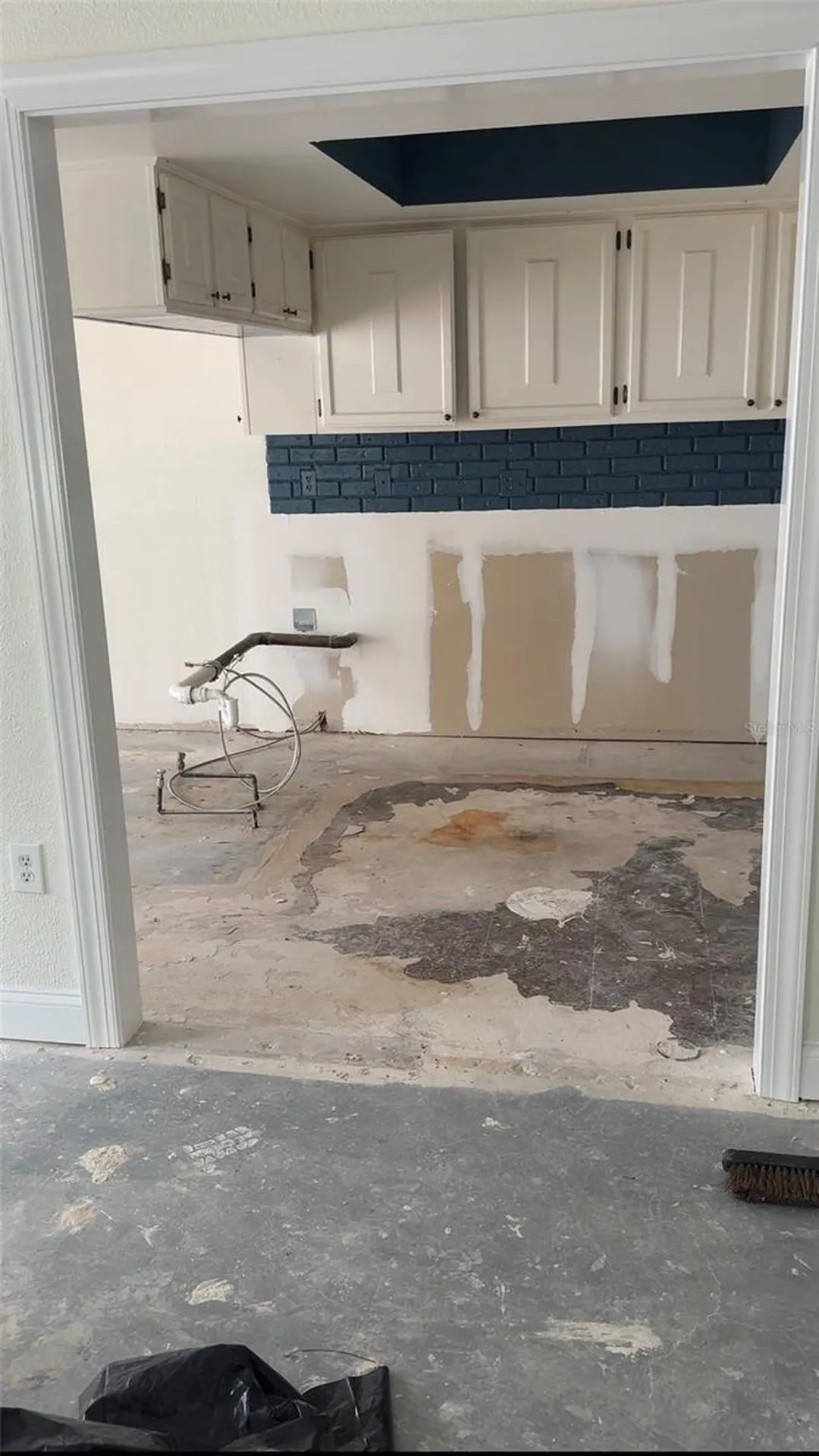 1651 Cape Hope Avenue NE St Petersburg FL 33702
