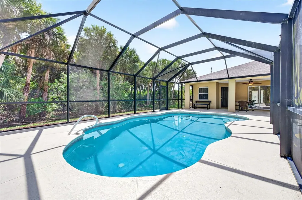 831 Owl Street SW Palm Bay FL 32908