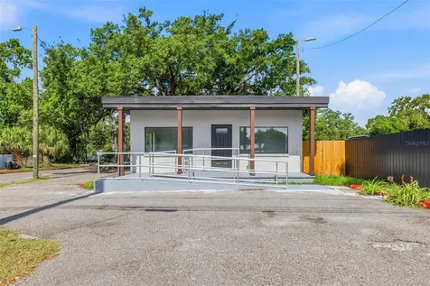 10302 N Nebraska Avenue Tampa FL 33612